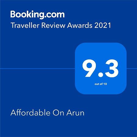 オマルーAffordable On Arunアパートメント エクステリア 写真